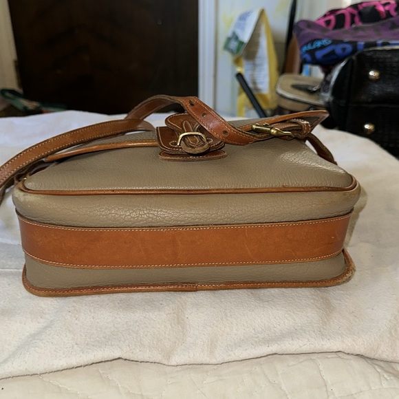 Dooney & Bourke AWL Vintage Taupe Cross Body Shoulder Bag Handbag (AA1) - Picture 6 of 9